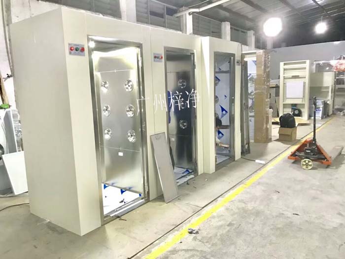 風淋室組裝現場 風淋室組裝現場