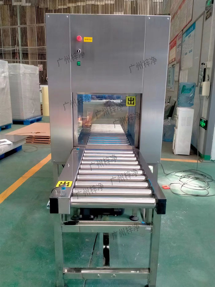 輸送線風淋傳遞窗與輸送線貨淋室是潔凈室中用于物品傳遞和空氣凈化的關鍵設備。 輸送線風淋傳遞窗與輸送線貨淋室是潔凈室中用于物品傳遞和空氣凈化的關鍵設備。